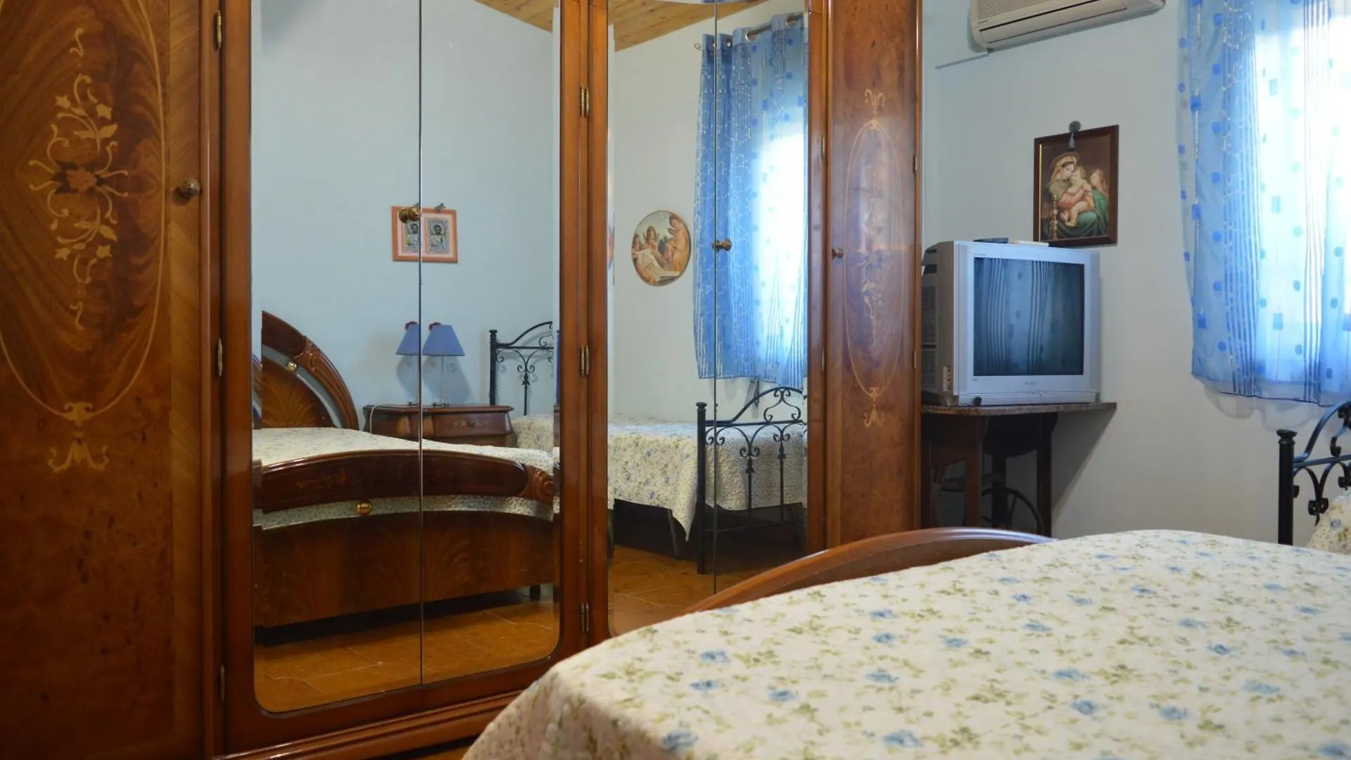 Villa Cristinaフォンターネ・ビアンケ 0*,  イタリア